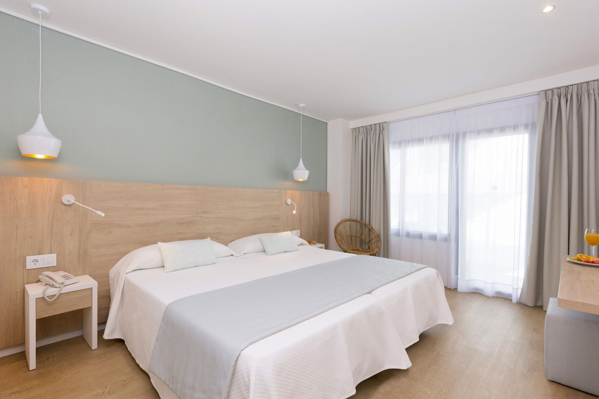 Hotel Hsm Regana - Adults Only Cala Ratjada  Esterno foto