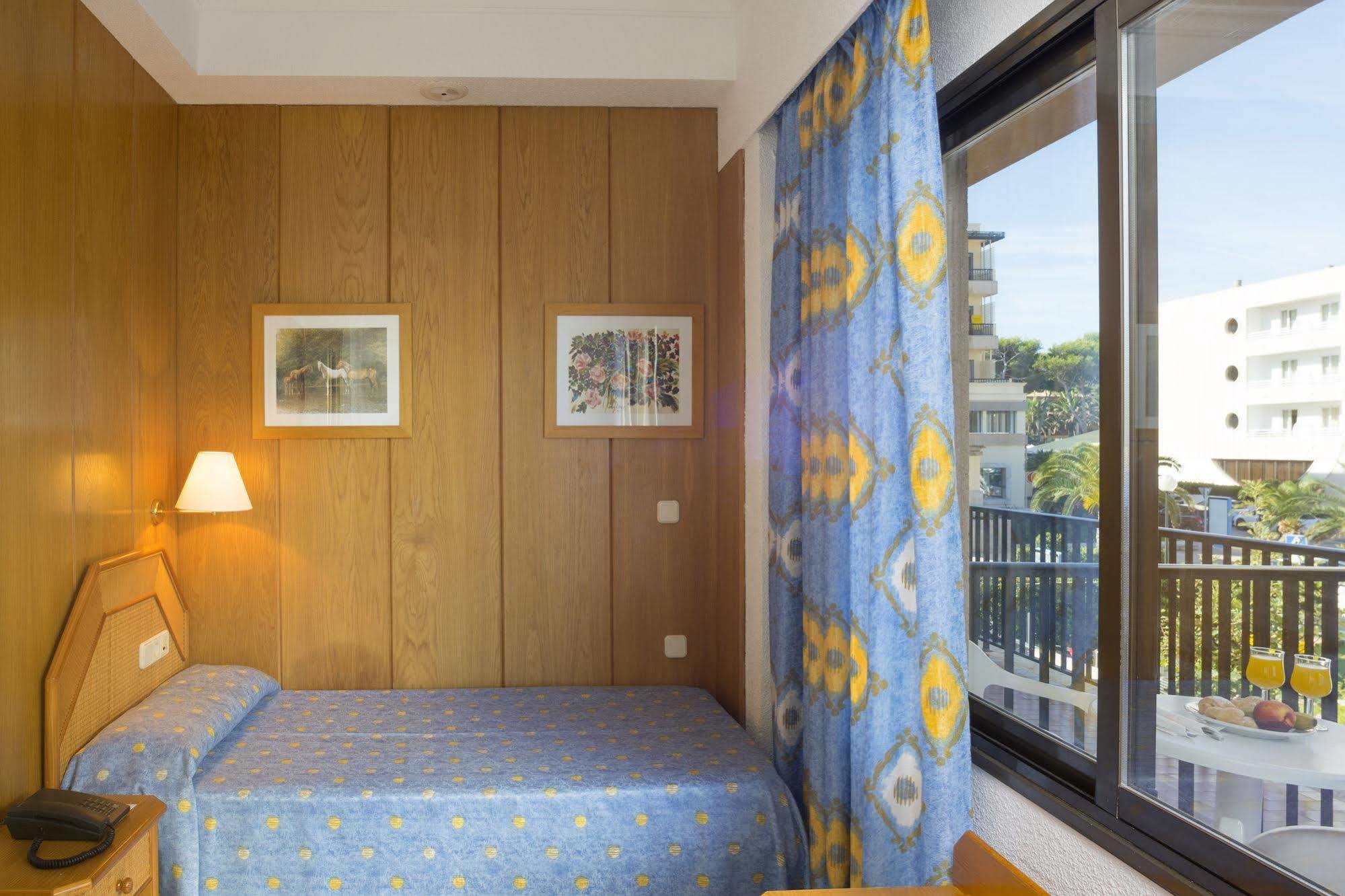 Hotel Hsm Regana - Adults Only Cala Ratjada  Esterno foto